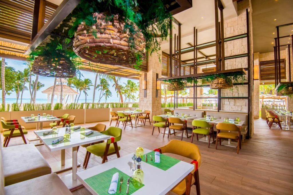Wyndham Alltra Punta Cana – All Inclusive Resort