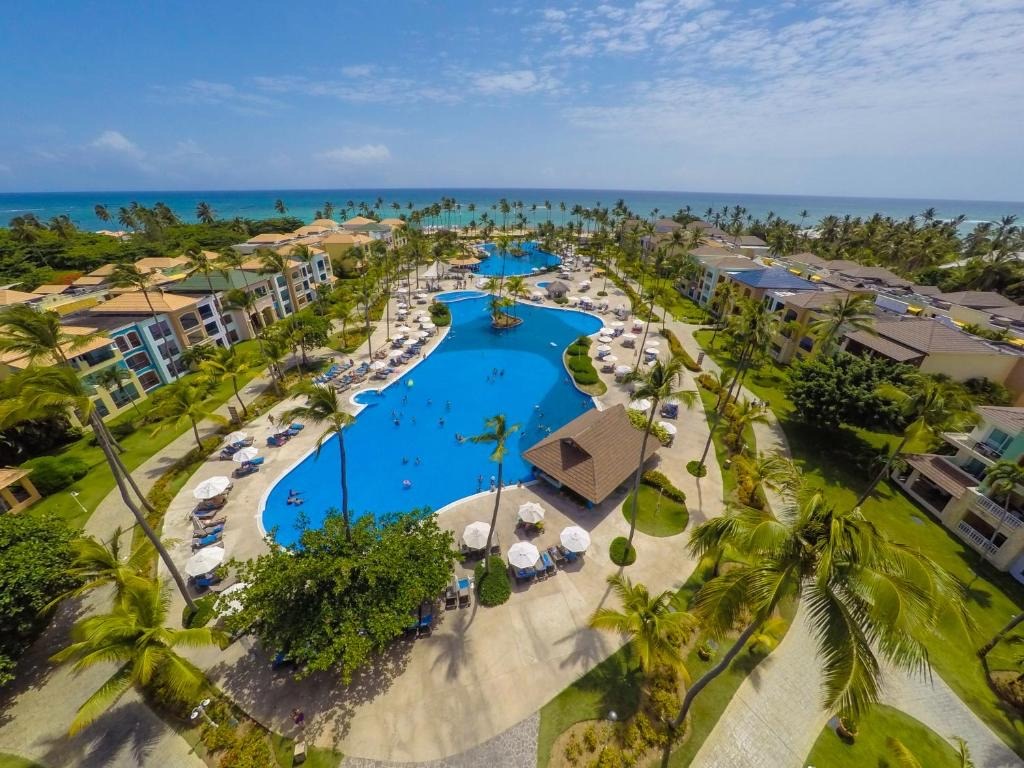 Ocean Blue & Sand Beach Resort – All Inclusive
