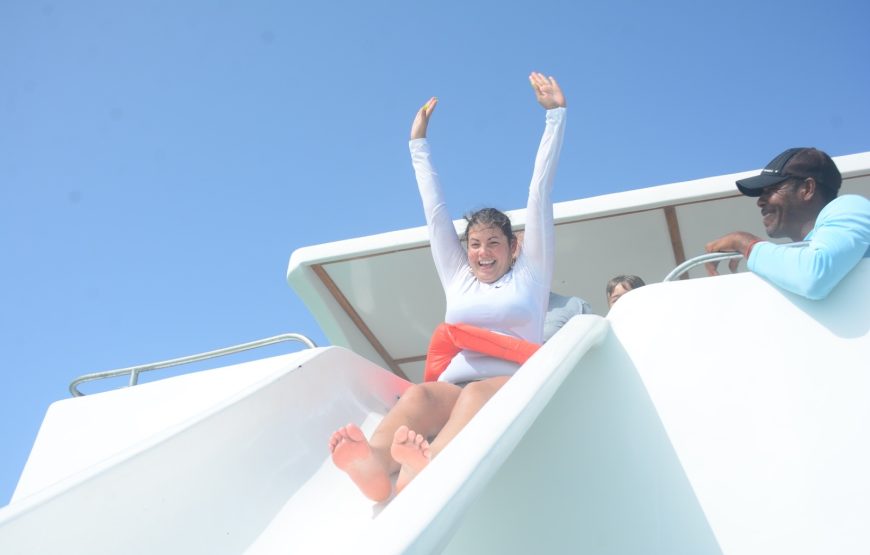 Tour en Catamarán + Snorkel