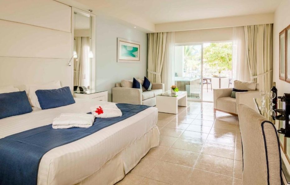 Ocean Blue & Sand Beach Resort – All Inclusive
